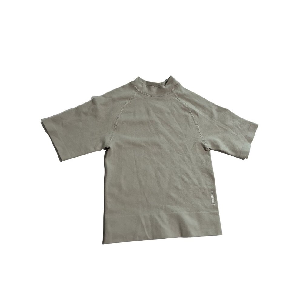 SECONDLEFT Seamless High Neck Tee in Grey/White